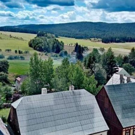 Restaurace A Penzion Vlci Jama Horní Blatná 외부 사진